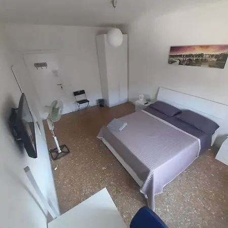 Magicalroom Πανσιόν